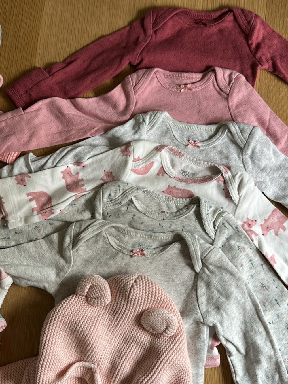 Newborn/ 0-3m 23 piece baby girl bundle - Picture 3 of 11